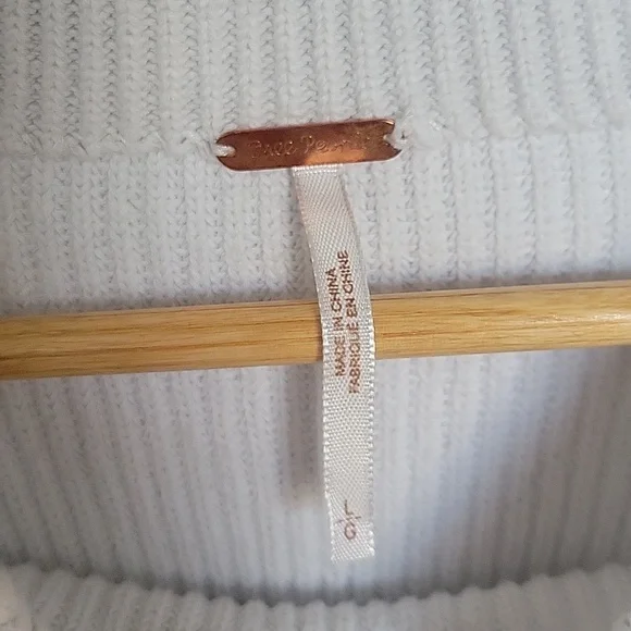 Free People cropped Sweater - Picture 2 of 4